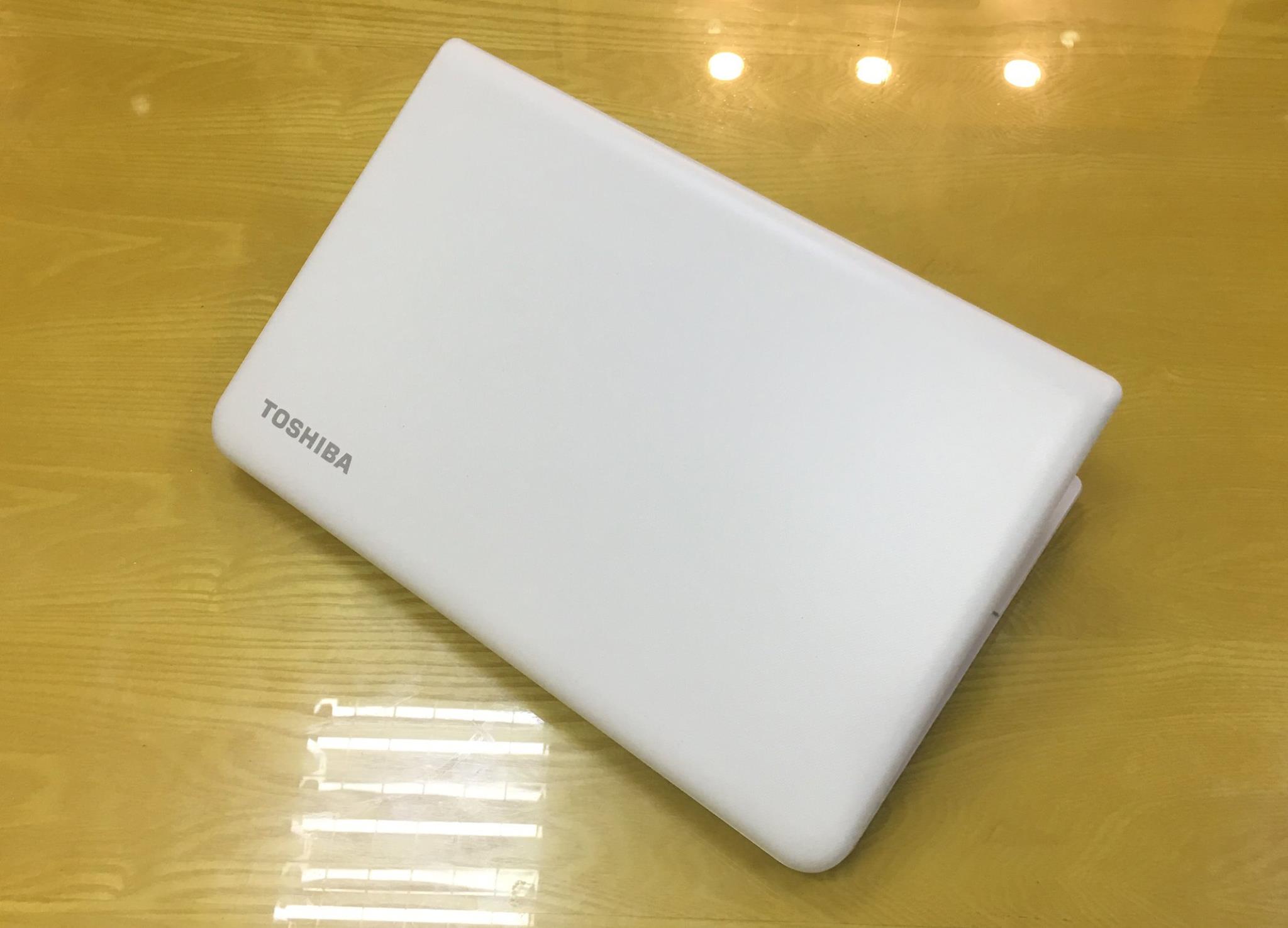 Laptop Toshiba Satellite Pro C70-6.jpg